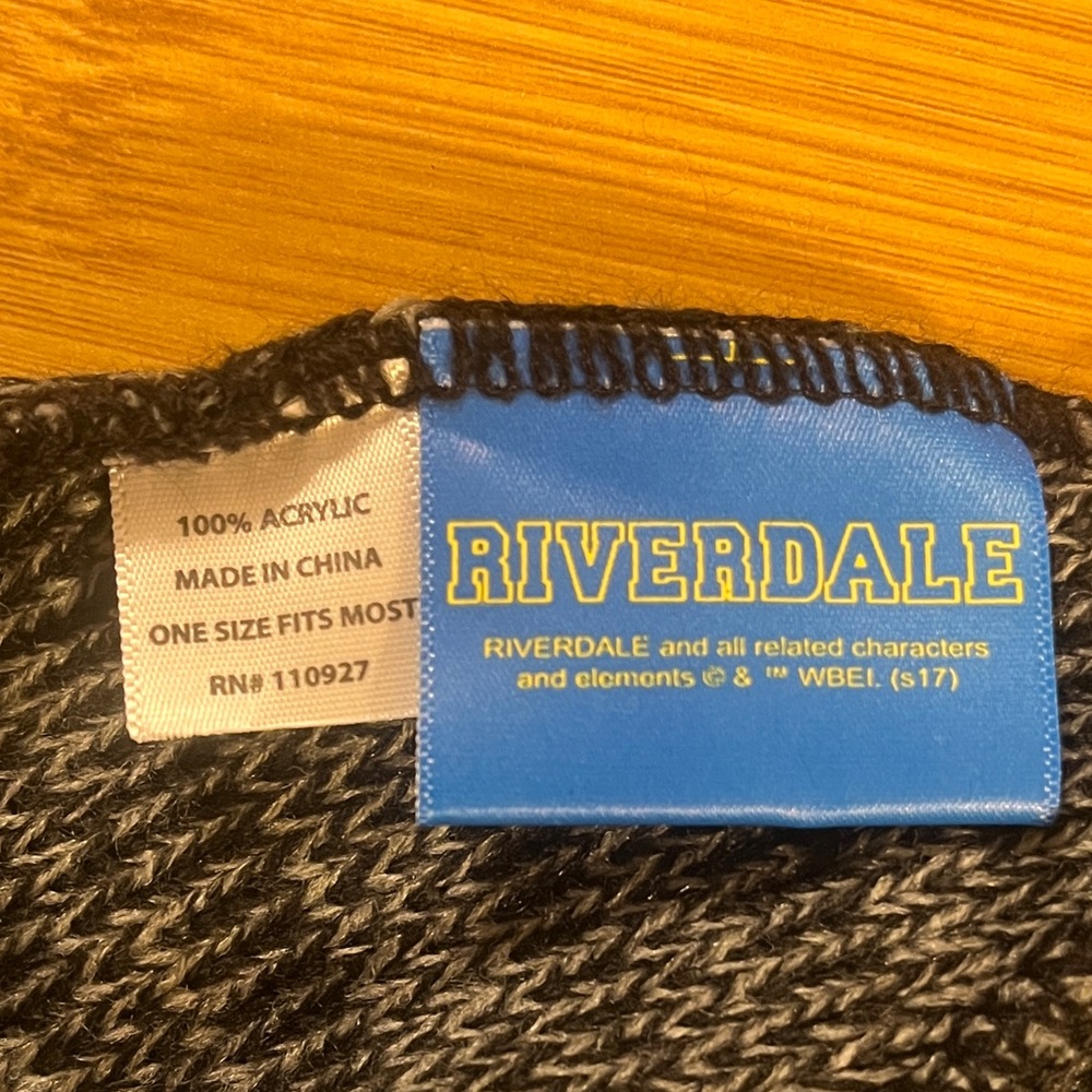 Riverdale Jughead Beanie - Picture 2 of 8